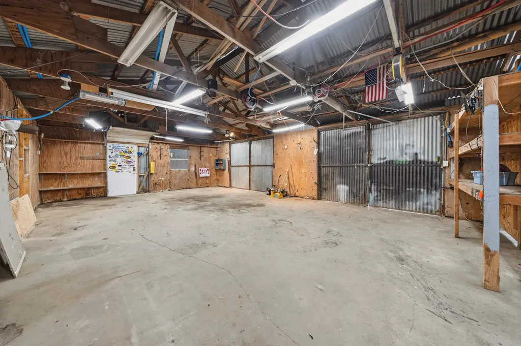 1598 Creek Road Lorena TX 76655