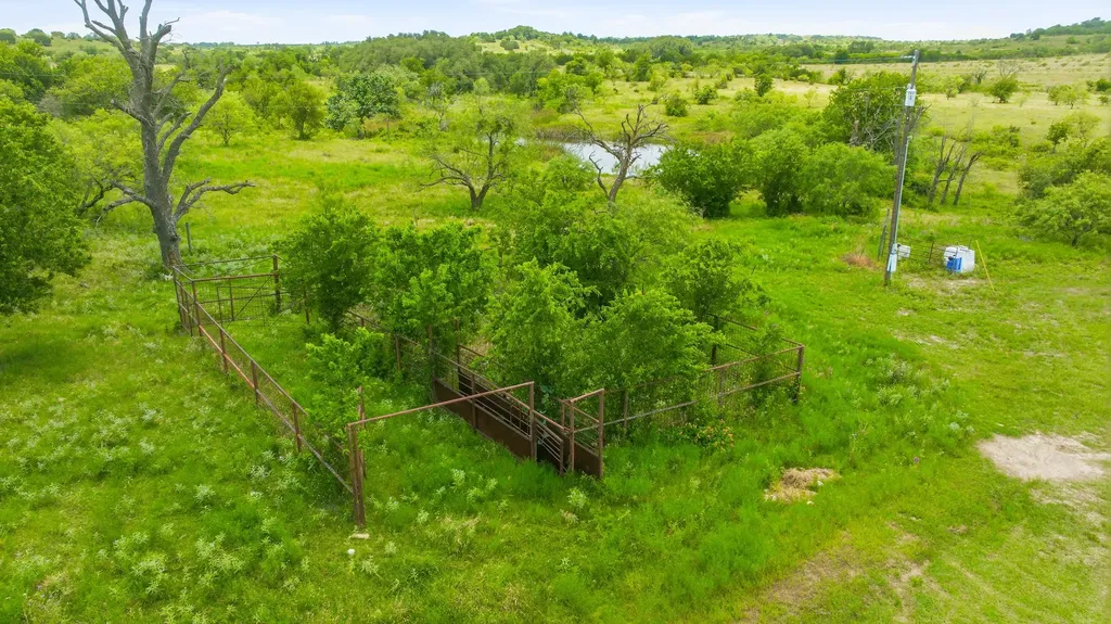 5370 Highway 1702 Gustine TX 76455