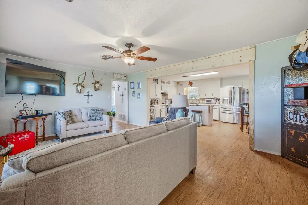 5370 Highway 1702 Gustine TX 76455