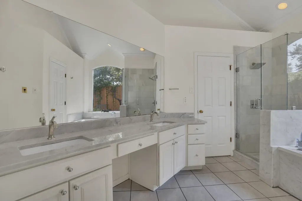 2630 Lakeforest Court Dallas TX 75214