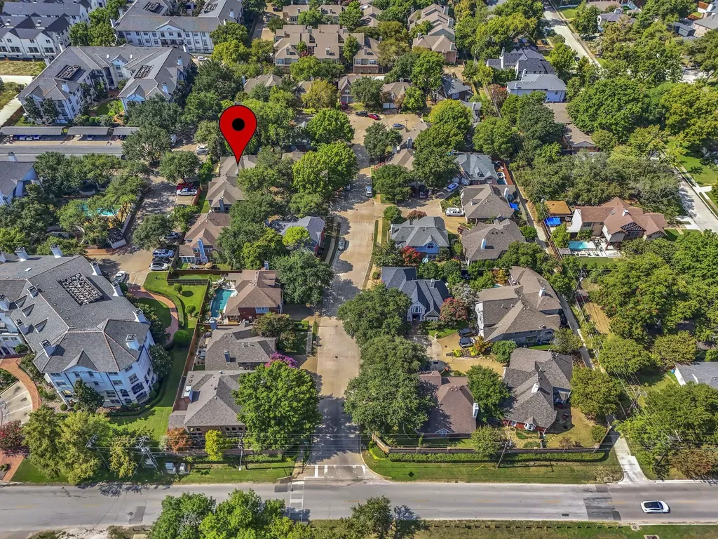 2630 Lakeforest Court Dallas TX 75214