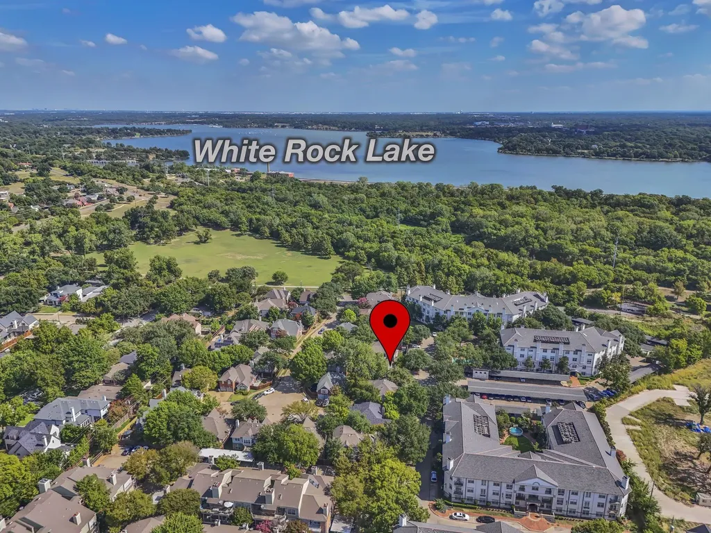 2630 Lakeforest Court Dallas TX 75214