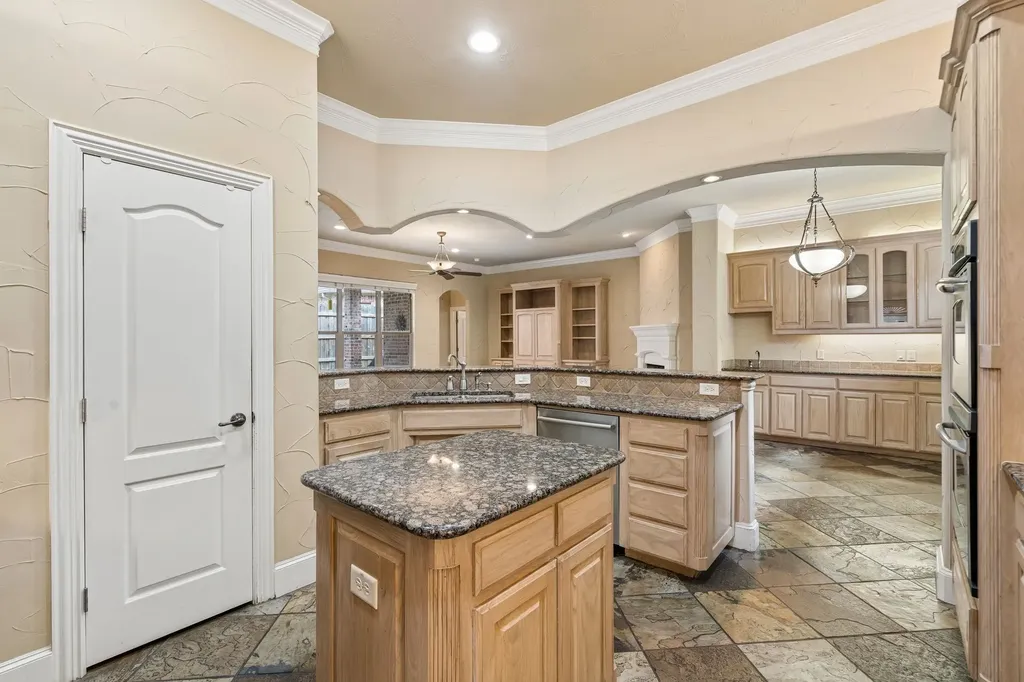 3803 Park Flower Court Arlington TX 76017