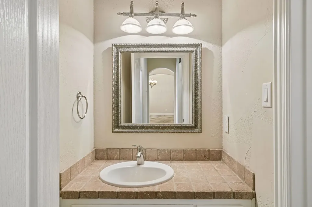 3803 Park Flower Court Arlington TX 76017