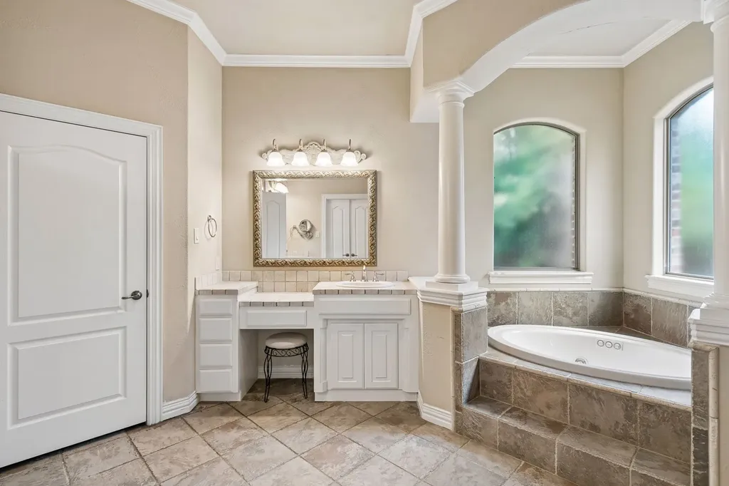 3803 Park Flower Court Arlington TX 76017