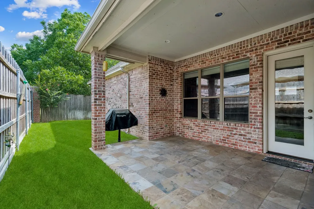 3803 Park Flower Court Arlington TX 76017