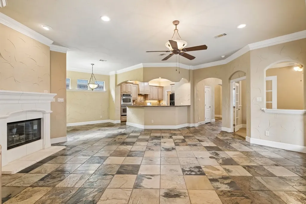 3803 Park Flower Court Arlington TX 76017