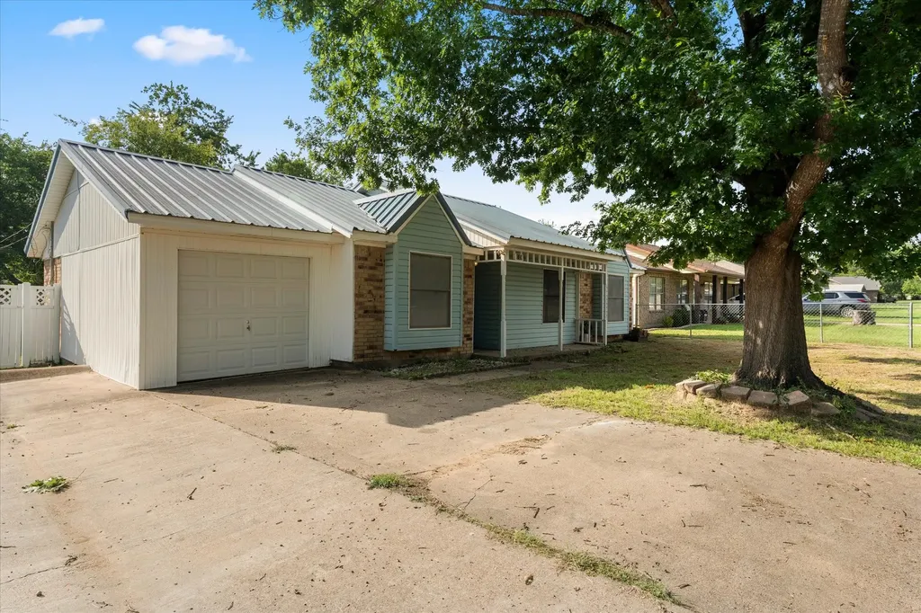 119 Mcanally Drive Mabank TX 75147