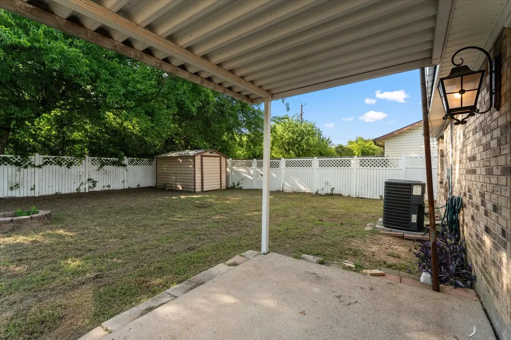 119 Mcanally Drive Mabank TX 75147