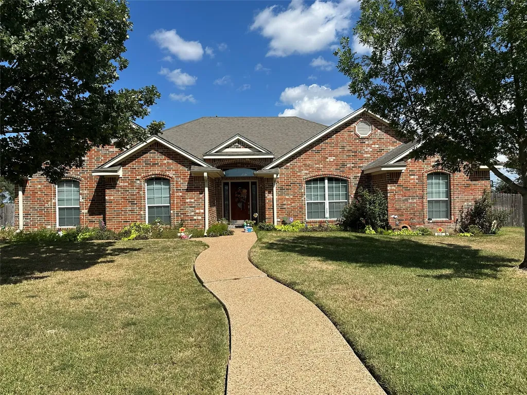 394 Sunland Park Robinson TX 76706