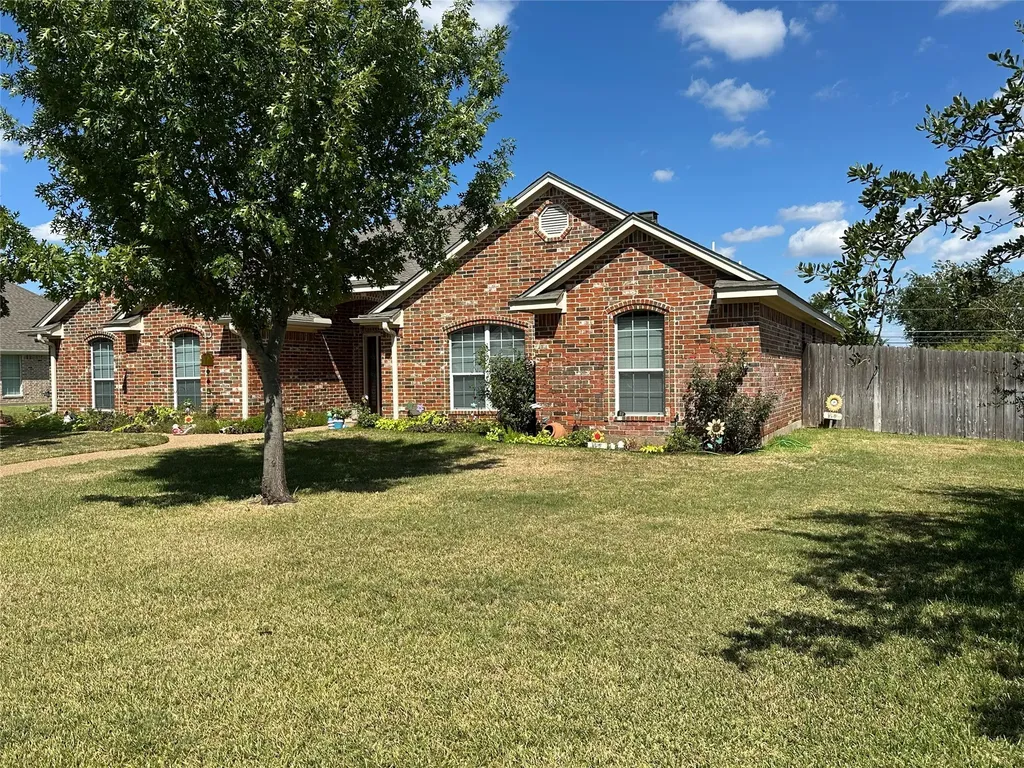 394 Sunland Park Robinson TX 76706