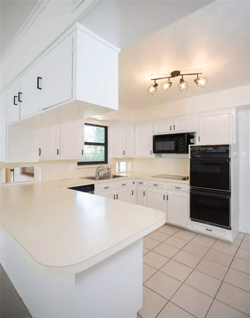 308 S Grove Road Richardson TX 75081