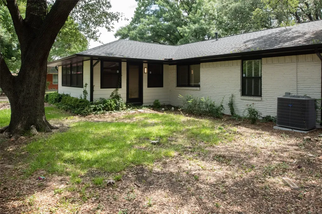 308 S Grove Road Richardson TX 75081