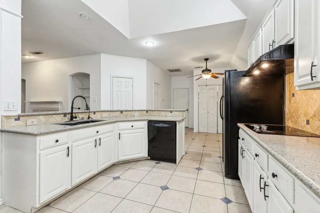400 Moss Hill Road Irving TX 75063