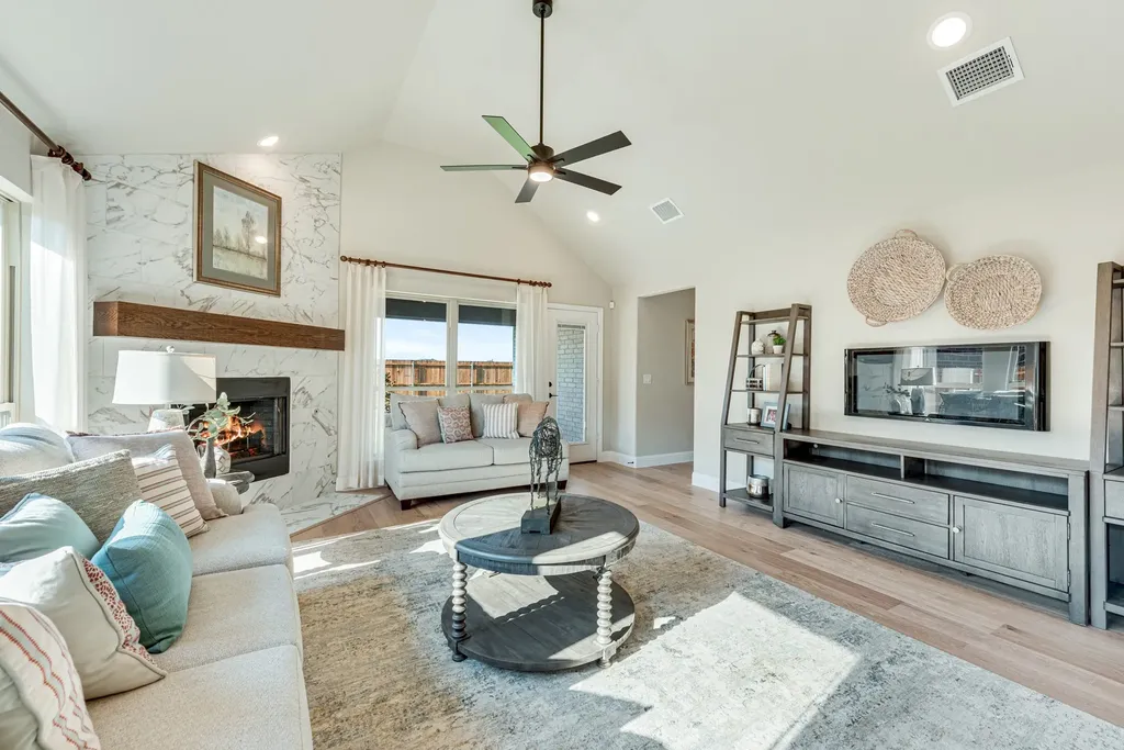 209 Saddletree Drive Nevada TX 75173