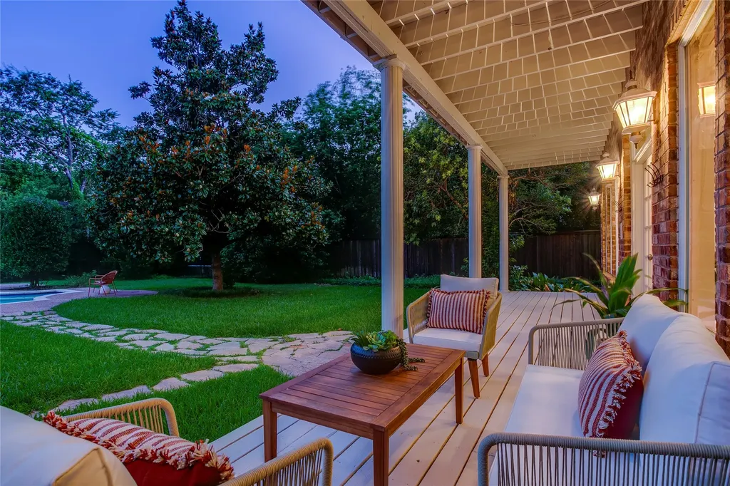 5830 Meaders Lane Dallas TX 75230
