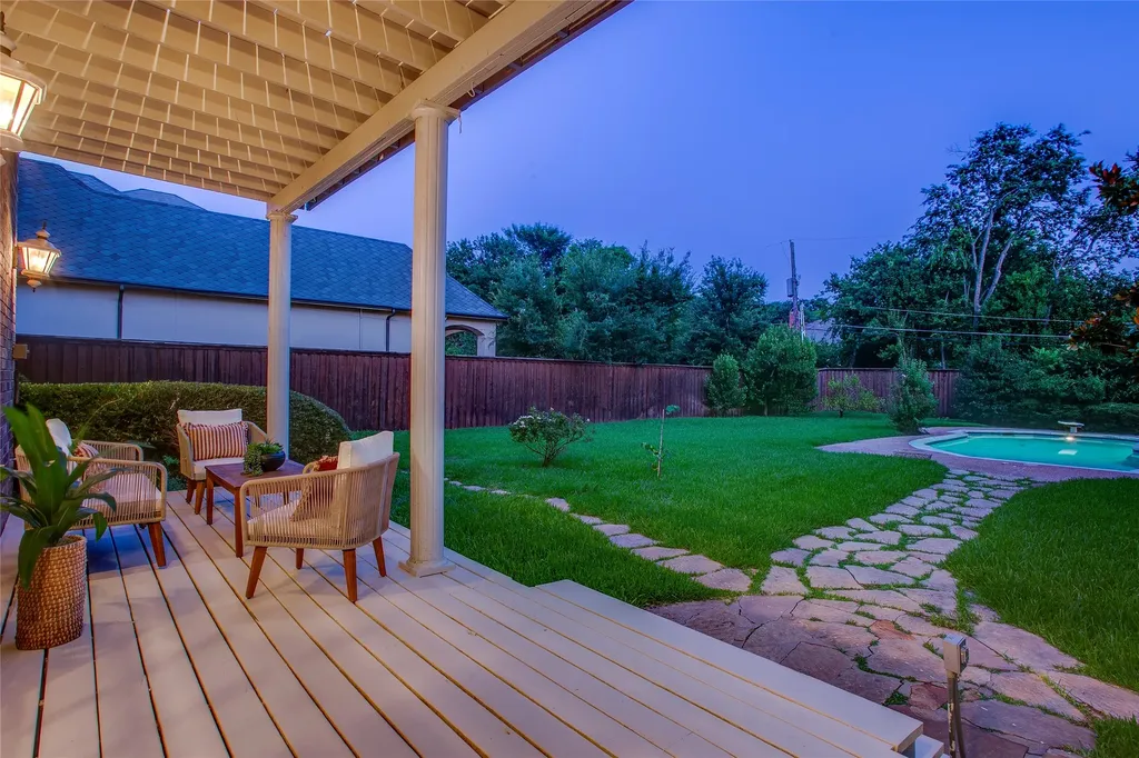 5830 Meaders Lane Dallas TX 75230