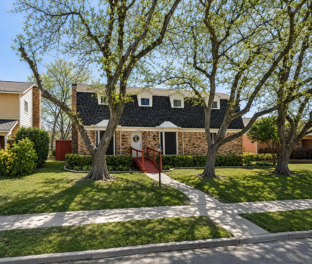 1122 Doss Drive Garland TX 75042