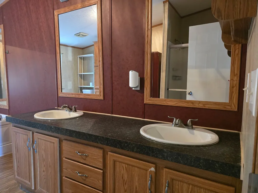 25378 Us Highway 80 Grand Saline TX 75140