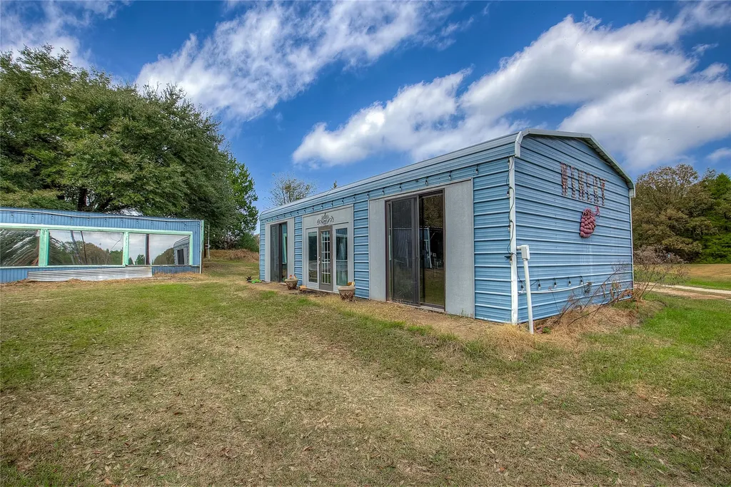 25378 Us Highway 80 Grand Saline TX 75140