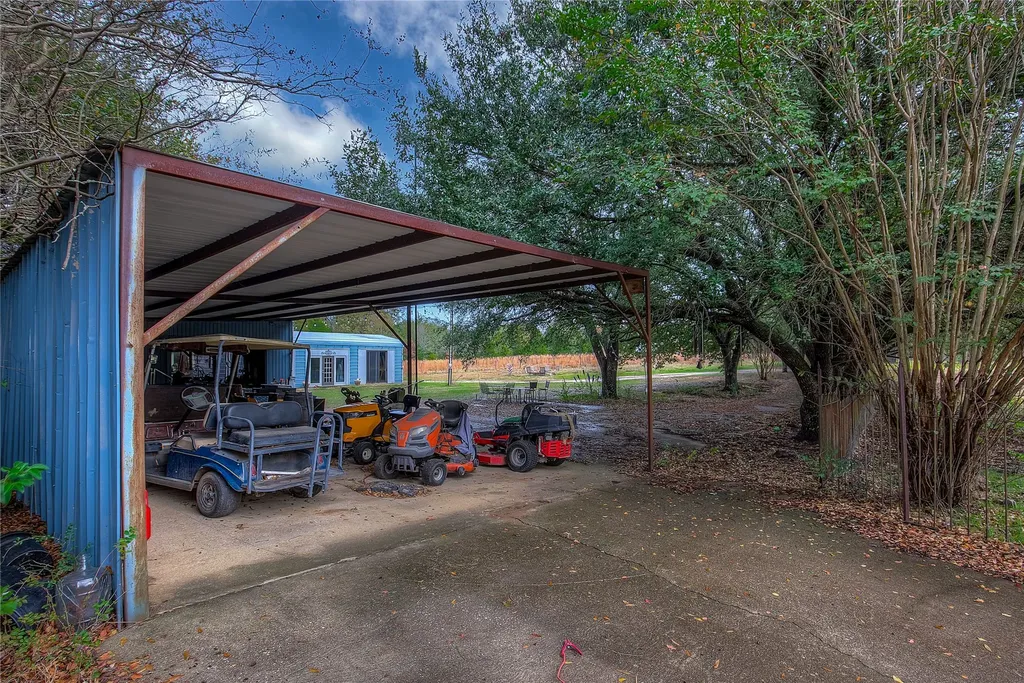 25378 Us Highway 80 Grand Saline TX 75140