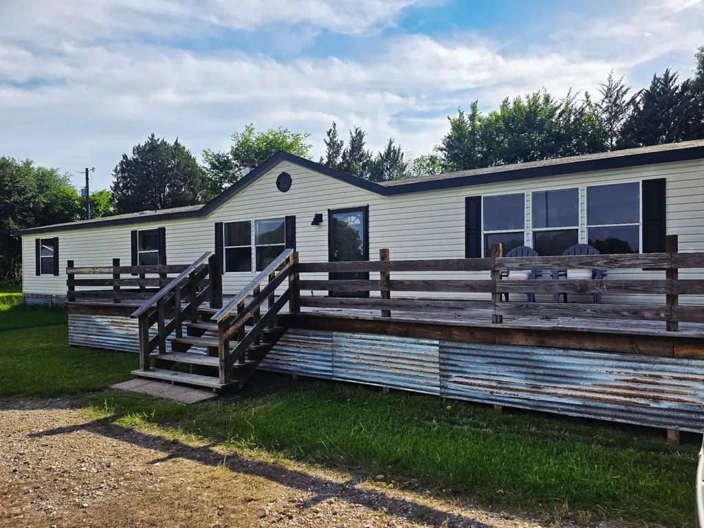 25378 Us Highway 80 Grand Saline TX 75140