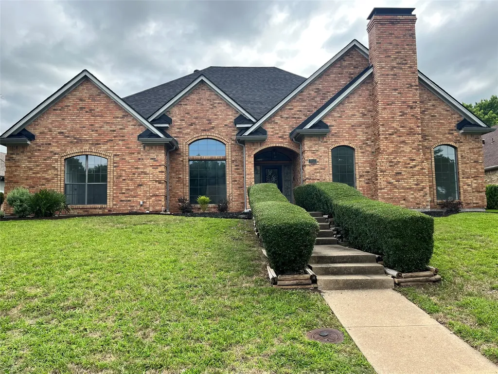 705 Bent Creek Drive Desoto TX 75115