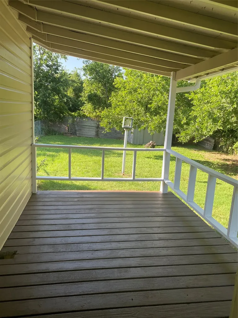506 N Lamar Street Weatherford TX 76086