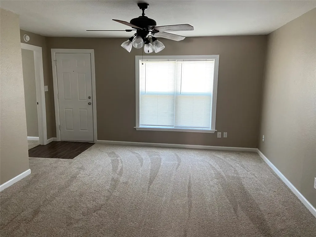 506 N Lamar Street Weatherford TX 76086