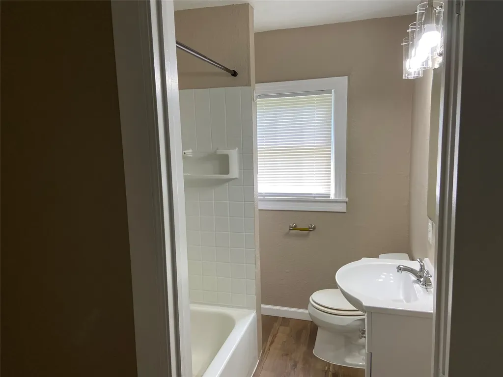 506 N Lamar Street Weatherford TX 76086
