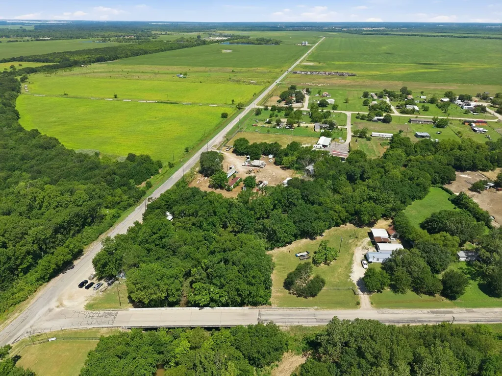 3212 Bilindsay Road Combine TX 75159