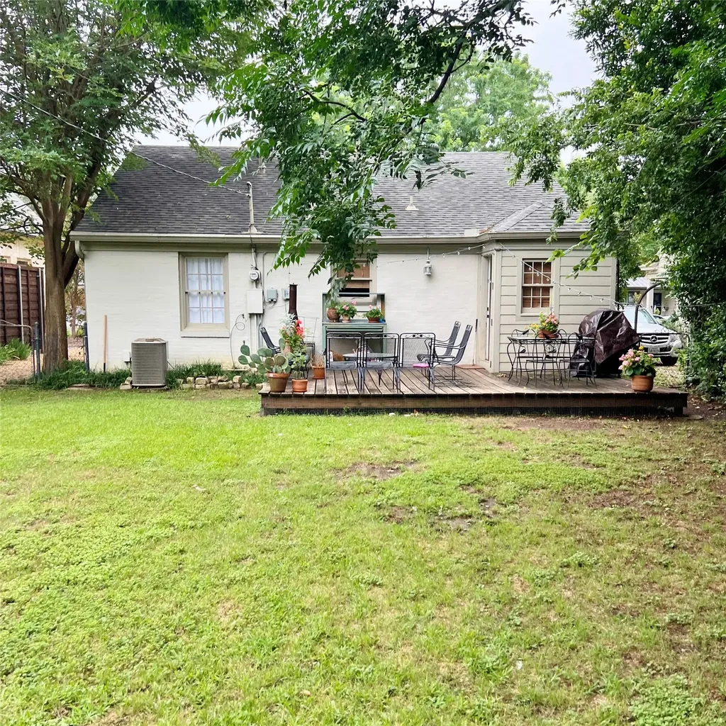 5101 W Amherst Avenue Dallas TX 75209