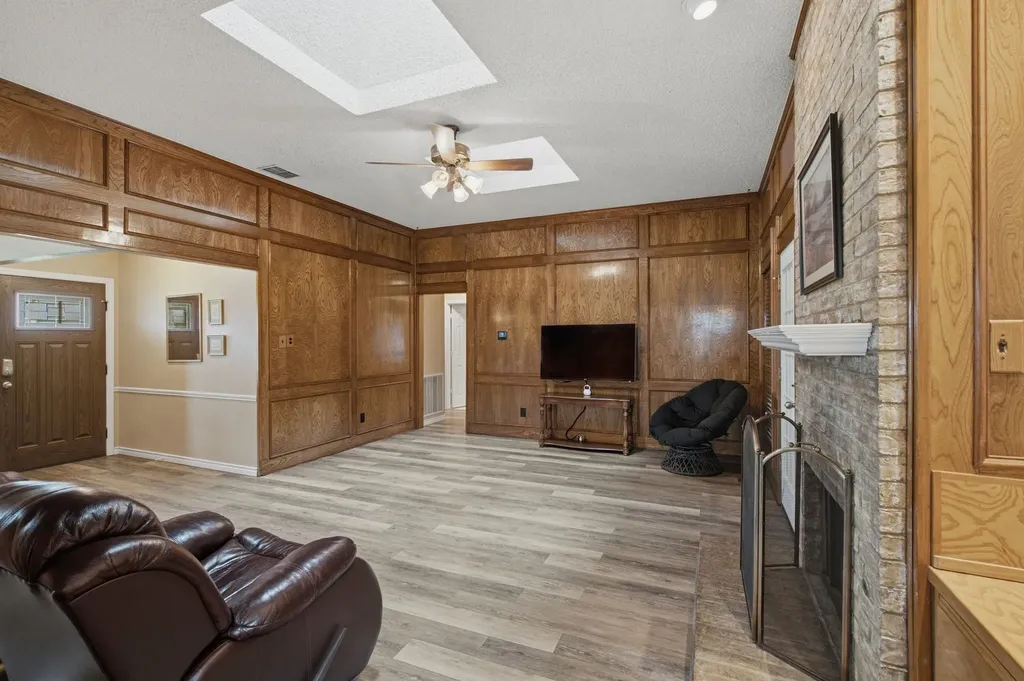 328 Lakewood Court Coppell TX 75019