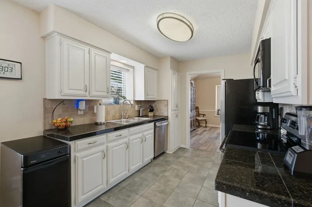 328 Lakewood Court Coppell TX 75019
