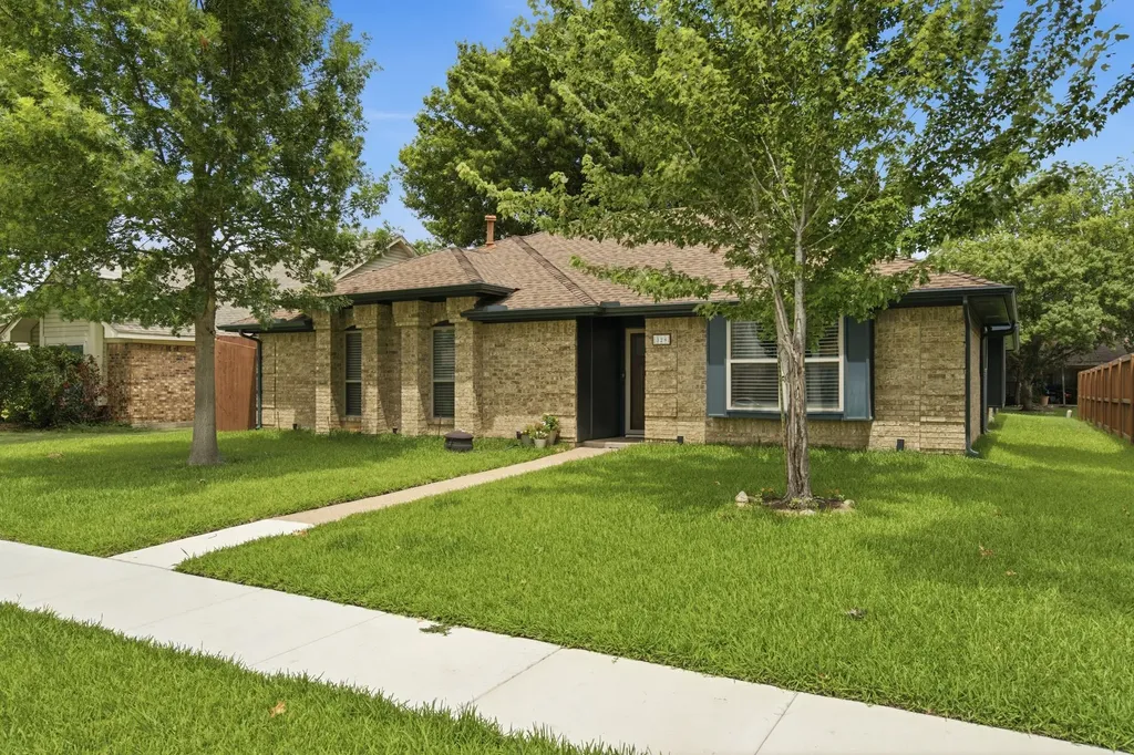 328 Lakewood Court Coppell TX 75019