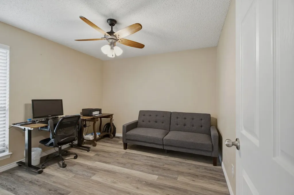 328 Lakewood Court Coppell TX 75019