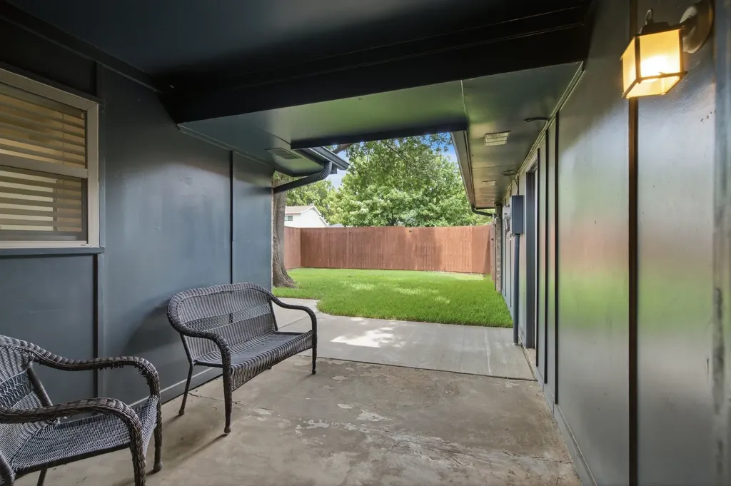328 Lakewood Court Coppell TX 75019