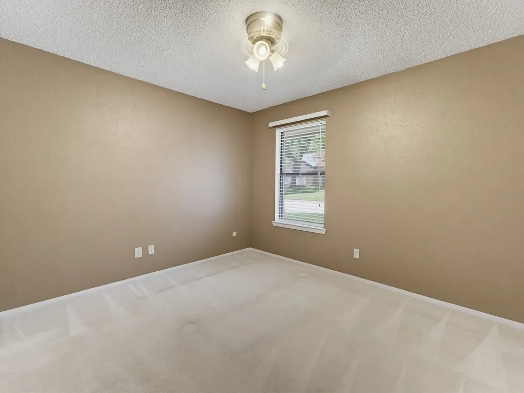 2602 Blue Quail Drive Arlington TX 76017