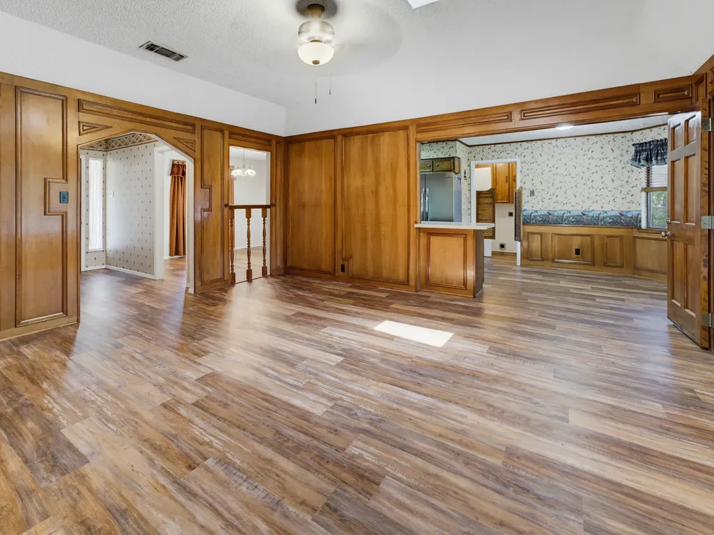 2602 Blue Quail Drive Arlington TX 76017