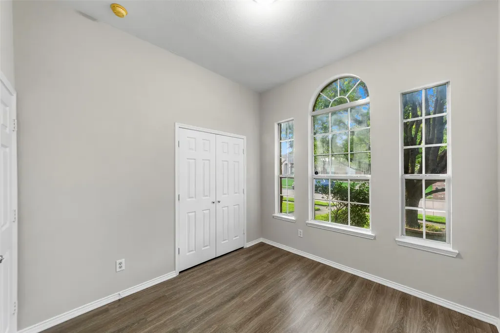 5813 Blue Spruce Lane Mckinney TX 75070