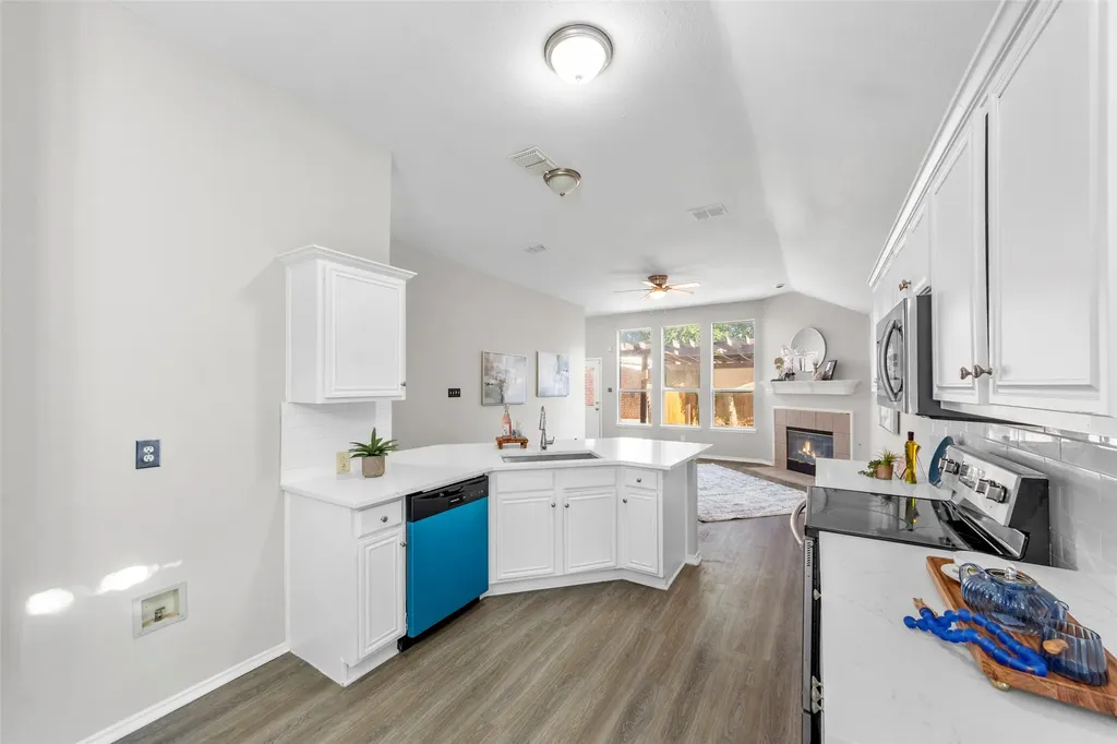 5813 Blue Spruce Lane Mckinney TX 75070