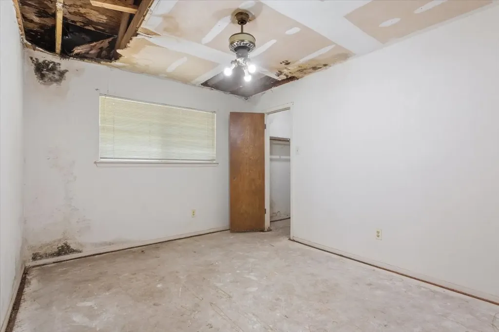 317 W Chapman Road Hewitt TX 76643