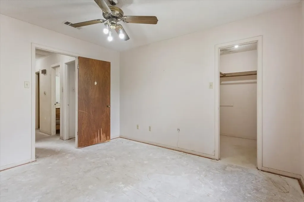 317 W Chapman Road Hewitt TX 76643