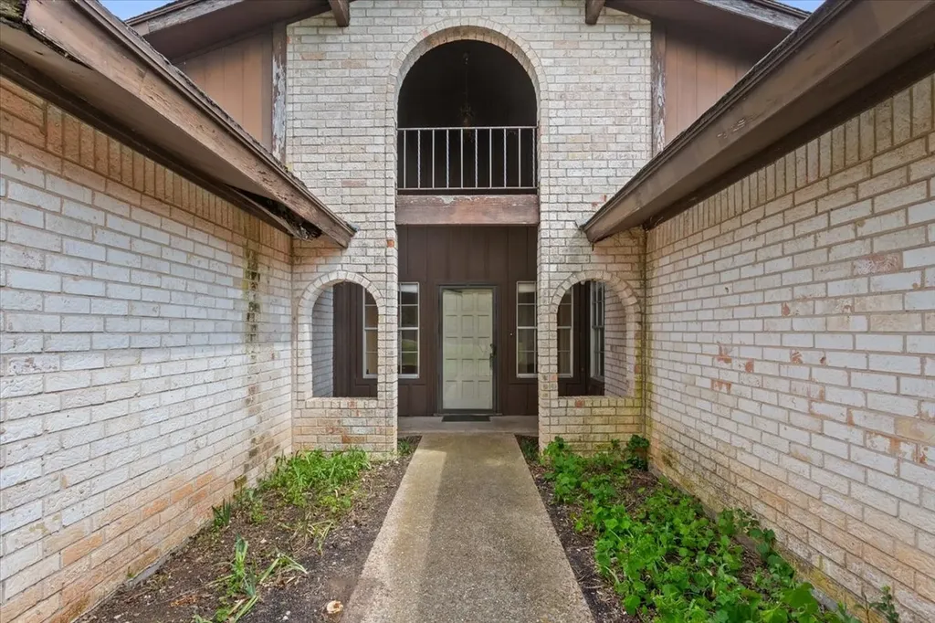 317 W Chapman Road Hewitt TX 76643