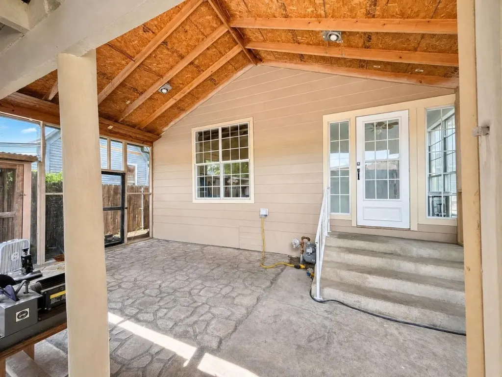 620 S Crockett Street Sherman TX 75090
