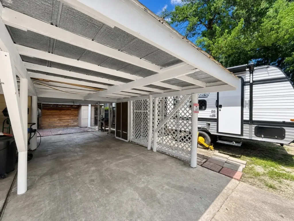 620 S Crockett Street Sherman TX 75090