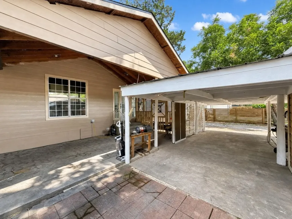 620 S Crockett Street Sherman TX 75090