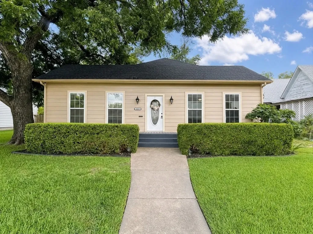 620 S Crockett Street Sherman TX 75090