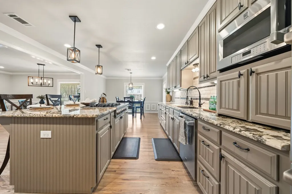 1107 Park Drive Hillsboro TX 76645