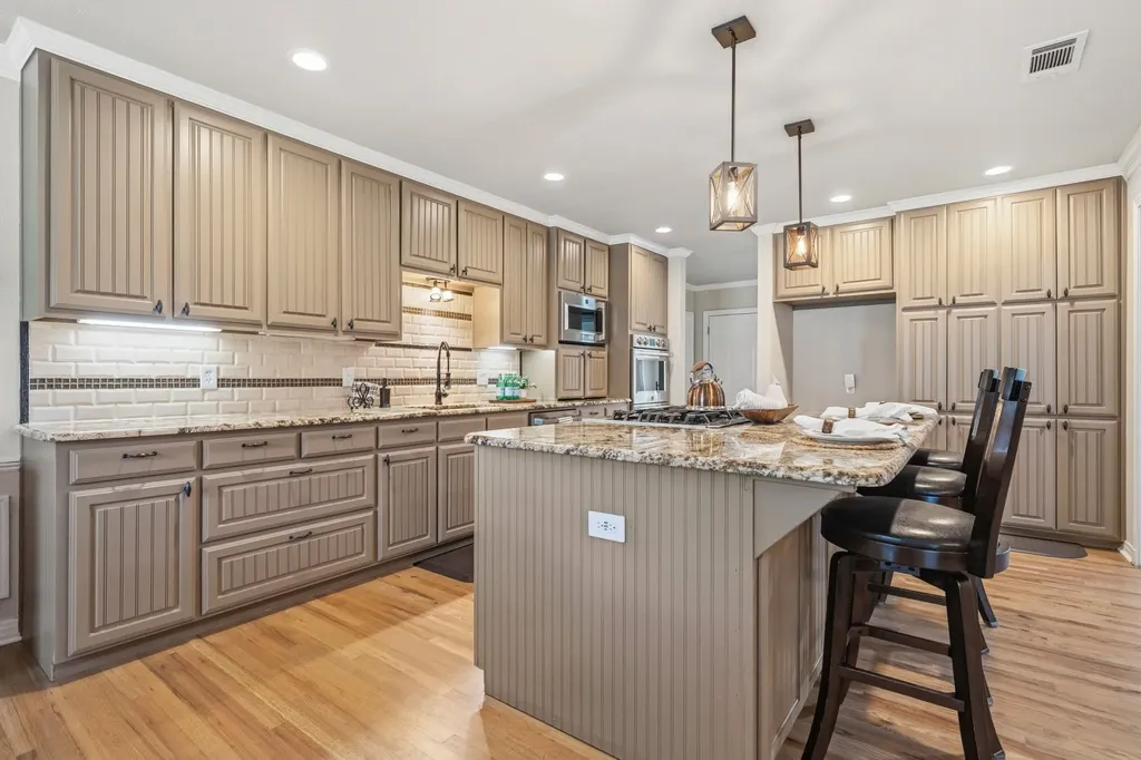 1107 Park Drive Hillsboro TX 76645